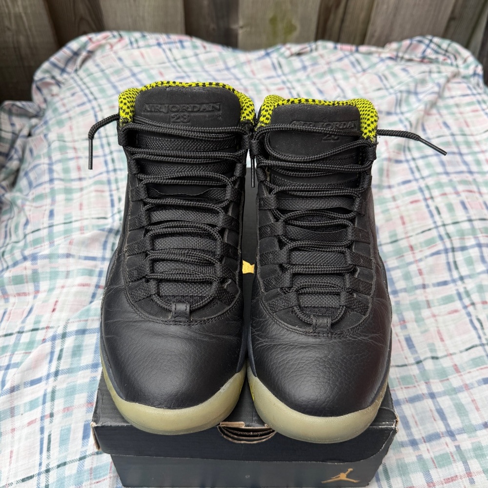 Jordan 10 Retro Venom 
Size 8.5 - Picture 2 of 7